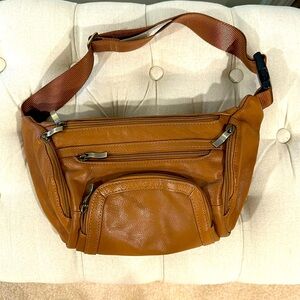 Hammacher Schlemmer Leather Belt Bag Fanny Pack Camel.